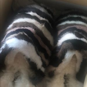 MOU fur mink slides